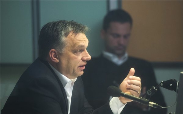 Orbán: béremelés a háziorvosoknak és a tanároknak