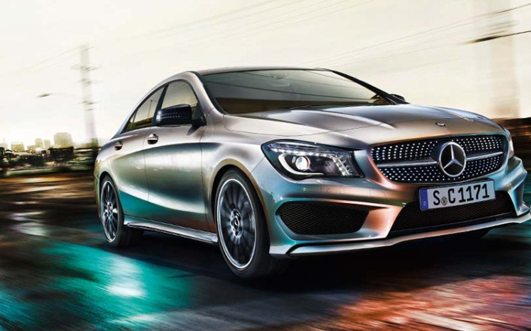 Hivatalos képeken az új magyar Mercedes