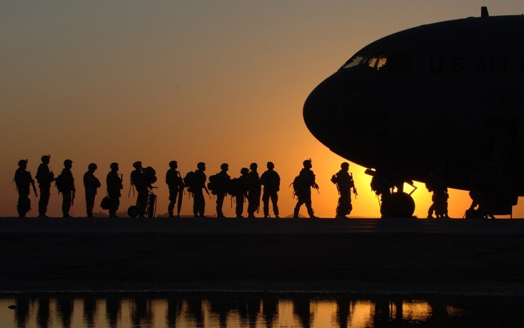 További mintegy 3000 katonát vezényel a Közel-Keletre Washington