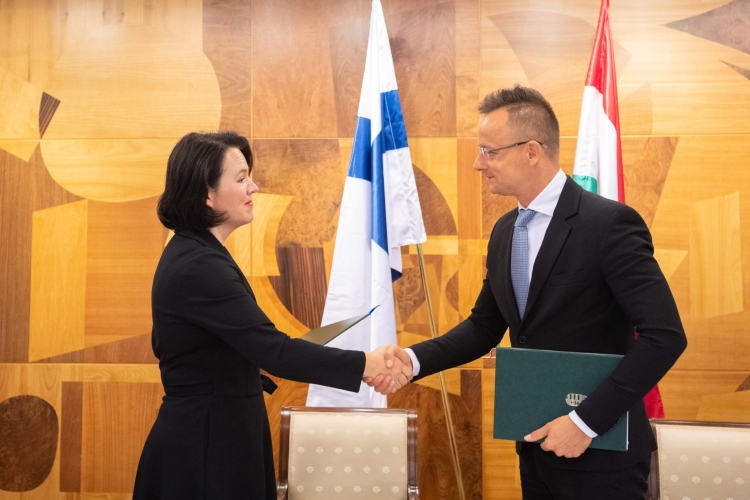 Magyarország és Finnország űripari együttműködésről állapodott meg