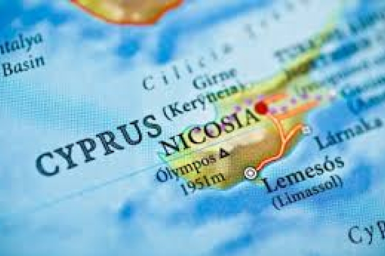 Moszkva nem segíti ki a Cipruson pórul járt orosz befektetőket