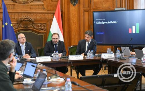 Kármán András: az idei új költségvetési hiánycélt augusztus végére határozzák meg